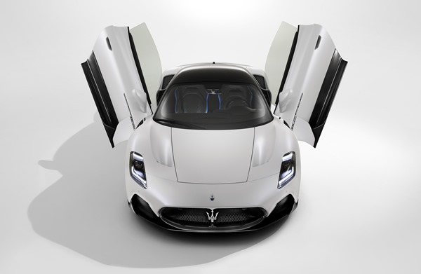 มาเซราติ MC20: ซูเปอร์คาร์รุ่นใหม่ จากค่ายตรีศูล