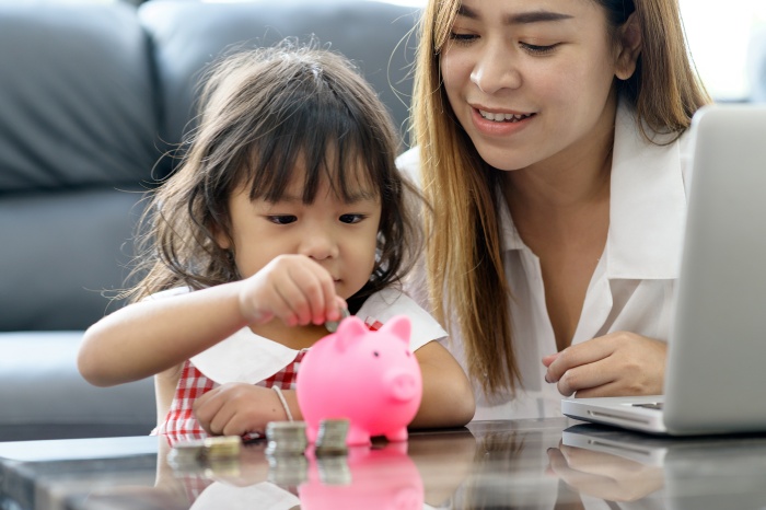 Mam Kid Financial 2