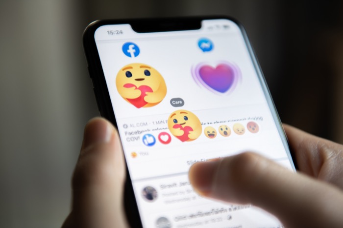 Facebook 