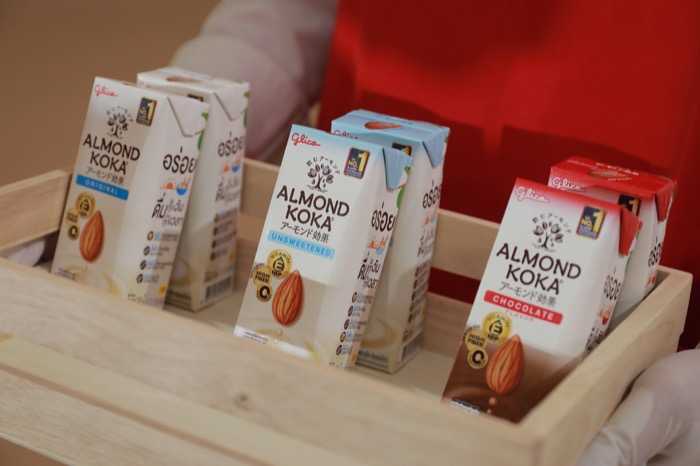 Glico Almond Koka