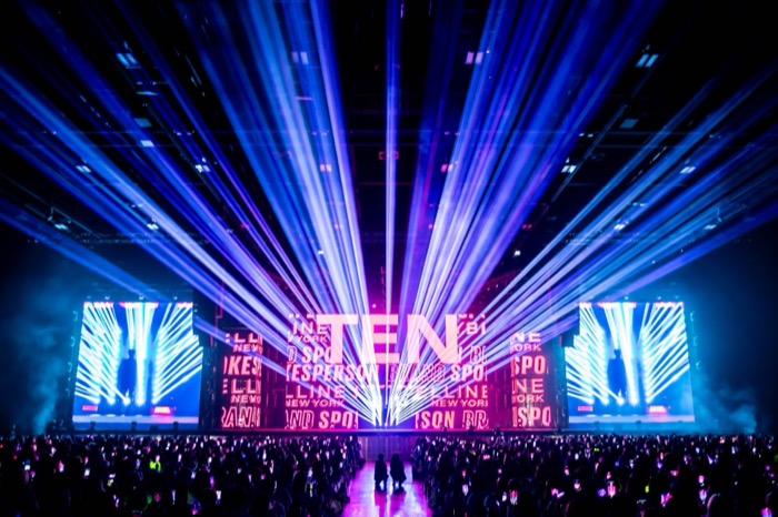 TEN X FIREWORK_MNY