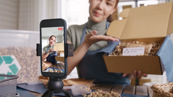 Live Commerce