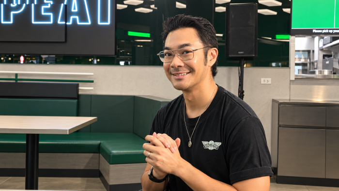ถอดกลยุทธ์ Wingstop เจาะ Gen Z ผ่านการสร้างประสบการณ์ตั้งเป้าขยาย 7 สาขาและรายได้ 100 ล้านบาท